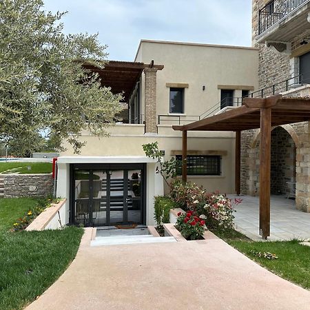 Villa Kalamos / Sea View And Pool Nearby Athens Exterior photo