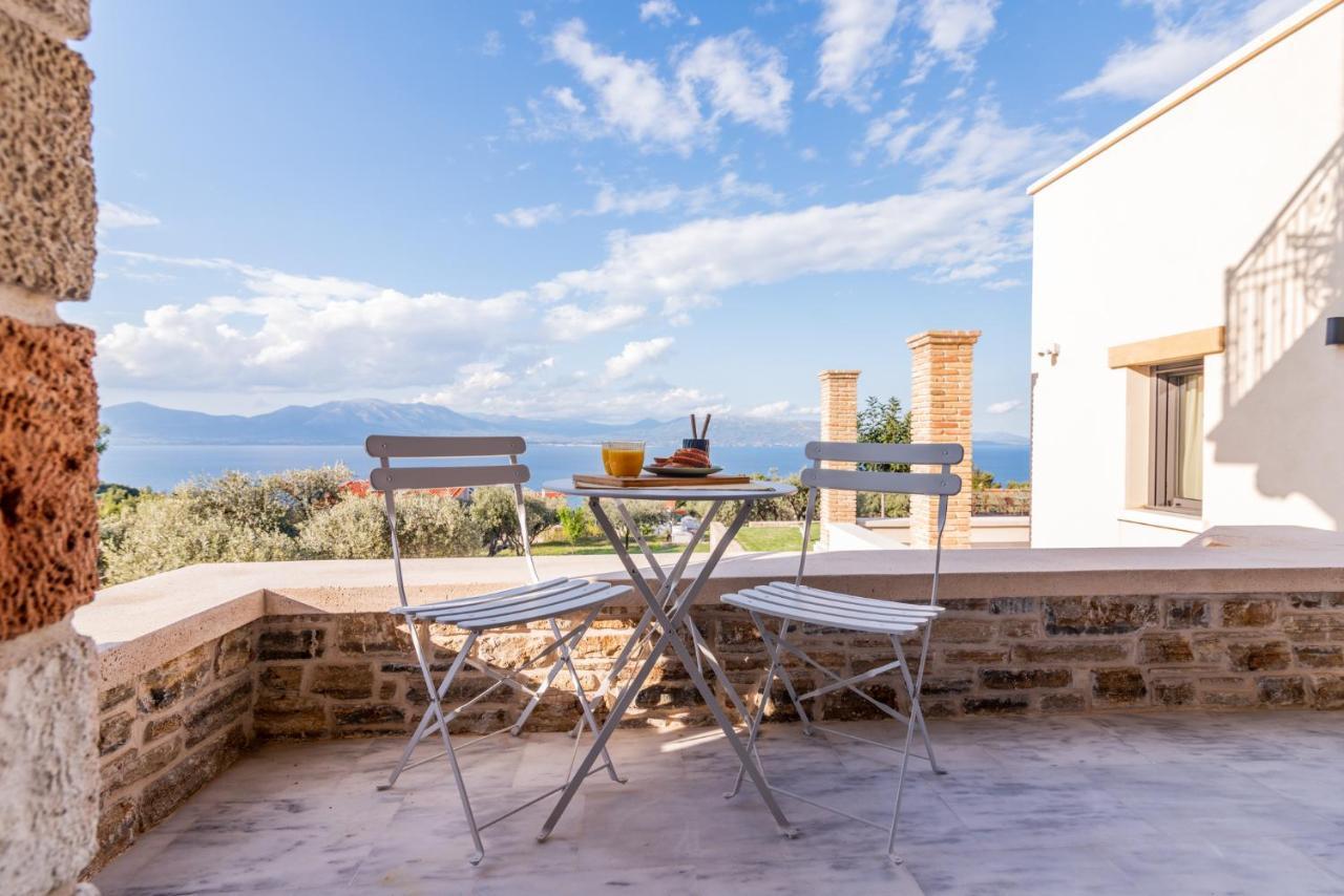Villa Kalamos / Sea View And Pool Nearby Athens Exterior photo