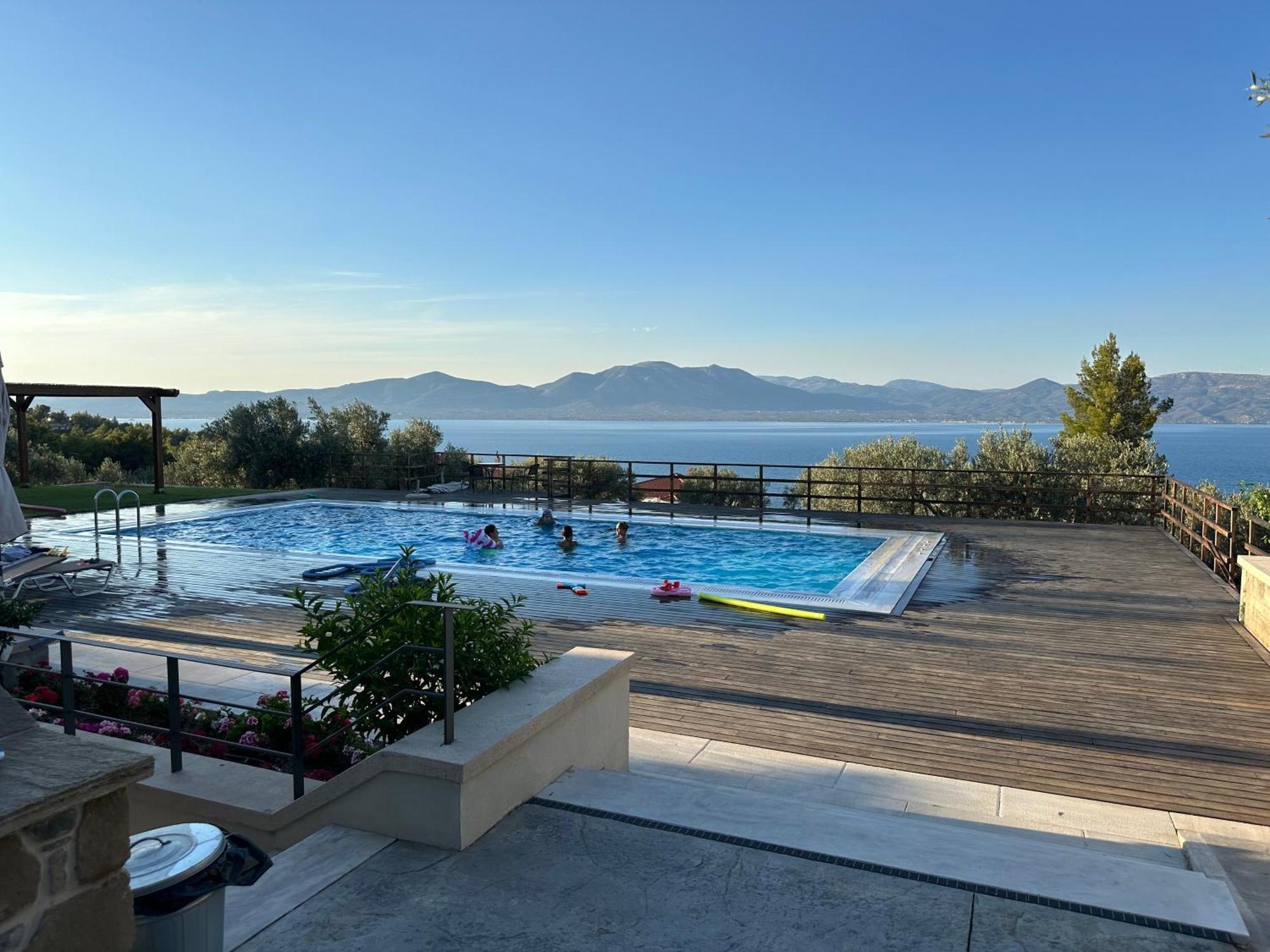 Villa Kalamos / Sea View And Pool Nearby Athens Exterior photo